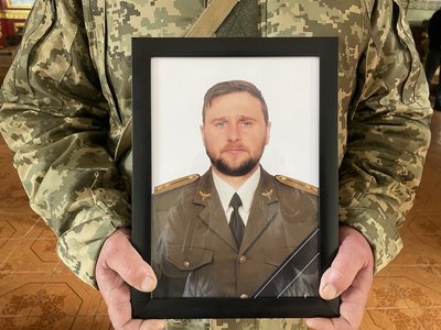 У Хмельницькому попрощались з військовими Вадимом Дроздовим та Олексієм Батожинським У Хмельницькому попрощались з військовими Вадимом Дроздовим та Олексієм Батожинським