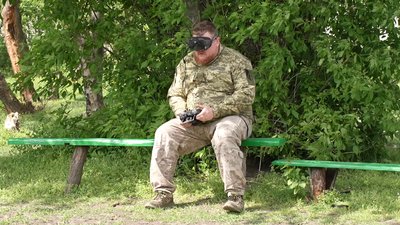 На Кіровоградщині змагались у швидкості та точності керування дронами На Кіровоградщині змагались у швидкості та точності керування дронами