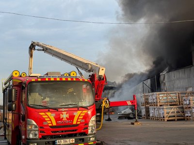 Третє зруйноване підприємство: у Вінниці росіяни атакували завод UBC Group Третє зруйноване підприємство: у Вінниці росіяни атакували завод UBC Group
