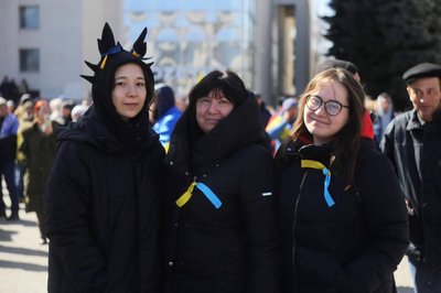Мітинги опору, виїзд з окупації, зникнення батька: історія переселенки з Херсона Мітинги опору, виїзд з окупації, зникнення батька: історія переселенки з Херсона