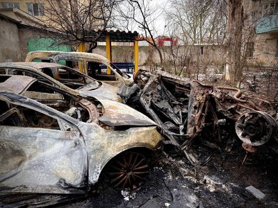 В Одесі внаслідок нічної атаки пошкоджено щонайменше 46 будинків у трьох районах міста В Одесі внаслідок нічної атаки пошкоджено щонайменше 46 будинків у трьох районах міста