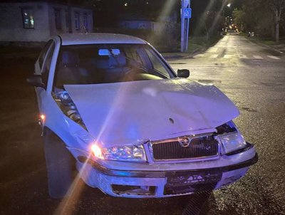 Один з автомобілів перекинувся, пасажирка зазнала травм: у поліції розповіли подробиці ДТП в Черкасах Один з автомобілів перекинувся, пасажирка зазнала травм: у поліції розповіли подробиці ДТП в Черкасах