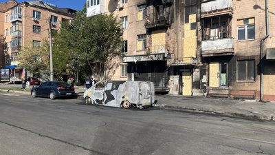 Наслідки російського удару дроном по Харкову захисників України Наслідки російського удару дроном по Харкову захисників України