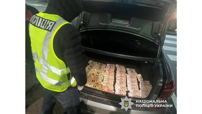 Заступник голови селищної ради, якого поліція викрила у вимаганні $20 000 за оренду землі — Володимир Мацьора з Козельця Заступник голови селищної ради, якого поліція викрила у вимаганні $20 000 за оренду землі — Володимир Мацьора з Козельця