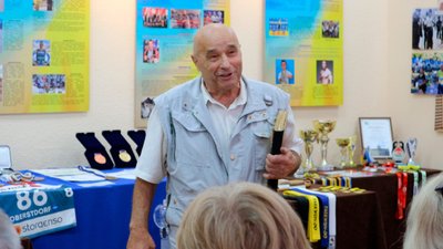 Президент відзначив державними нагородами та почесними званнями 10 жителів Чернігівщини Президент відзначив державними нагородами та почесними званнями 10 жителів Чернігівщини