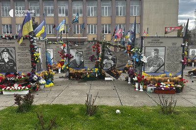 У Балті водій на "Жигулі" врізався в Алею Слави