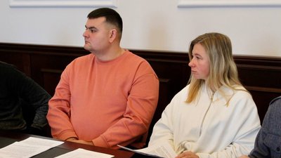 Дитсадки й підтримка ЗСУ: Брижинський після зустрічі з депутатами міськради заявив, що погодить низку бюджетних рішень Дитсадки й підтримка ЗСУ: Брижинський після зустрічі з депутатами міськради заявив, що погодить низку бюджетних рішень
