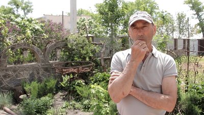"Ми їх не залишимо": на Вінниччині подружжя доглядає за лелекою, яка втратила пару та чекає на поповнення "Ми їх не залишимо": на Вінниччині подружжя доглядає за лелекою, яка втратила пару та чекає на поповнення