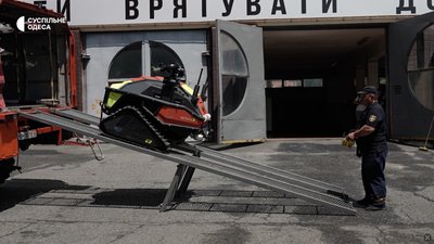 В Одесі перевірили пожежні гідранти: як це відбувалося і що знайшли рятувальники В Одесі перевірили пожежні гідранти: як це відбувалося і що знайшли рятувальники