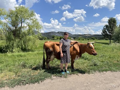 “У корови сльози капають”. Як подружжя переселенців живе за 15 кілометрів від фронту “У корови сльози капають”. Як подружжя переселенців живе за 15 кілометрів від фронту