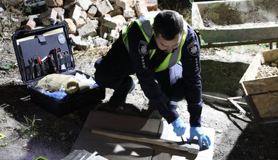 Знайшли тіло біля будинку: черкащанина підозрюють в умисному вбивстві