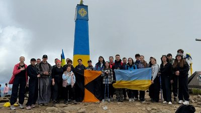 «Думали, що здамося, але йшли далі»: вінничани Марія Гнатик та Ігор Дука вперше підкорили Говерлу «Думали, що здамося, але йшли далі»: вінничани Марія Гнатик та Ігор Дука вперше підкорили Говерлу