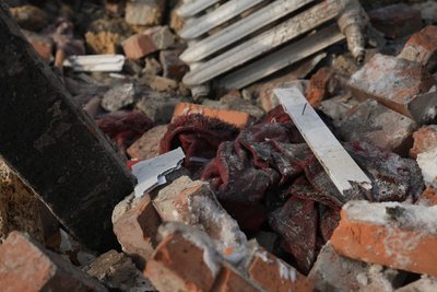 Пряме влучання в приватний будинок: наслідки обстрілу Старого Села на Сумщині Пряме влучання в приватний будинок: наслідки обстрілу Старого Села на Сумщині