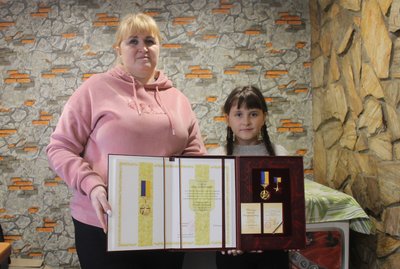 Пораненим 4 доби сам обороняв опорний пункт: історія Героя України Сергія Гончара з Житомирщини Пораненим 4 доби сам обороняв опорний пункт: історія Героя України Сергія Гончара з Житомирщини