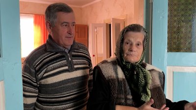 "Лідо, будь ласка, приїдь": на Чернігівщині фельдшерка їздить на виклики власним авто "Лідо, будь ласка, приїдь": на Чернігівщині фельдшерка їздить на виклики власним авто