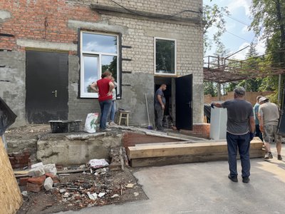 Як лікарня Святого Пантелеймона відновилась після російських ударів Як лікарня Святого Пантелеймона відновилась після російських ударів