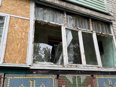 Пошкоджений храм та будинки: наслідки авіаудару по Шостці на Сумщині Пошкоджений храм та будинки: наслідки авіаудару по Шостці на Сумщині