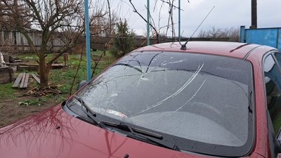 село Куртівка Дружківська громада пошкоджене обстрілом авто Донецька область 31 березня 2025 рік село Куртівка Дружківська громада пошкоджене обстрілом авто Донецька область 31 березня 2025 рік