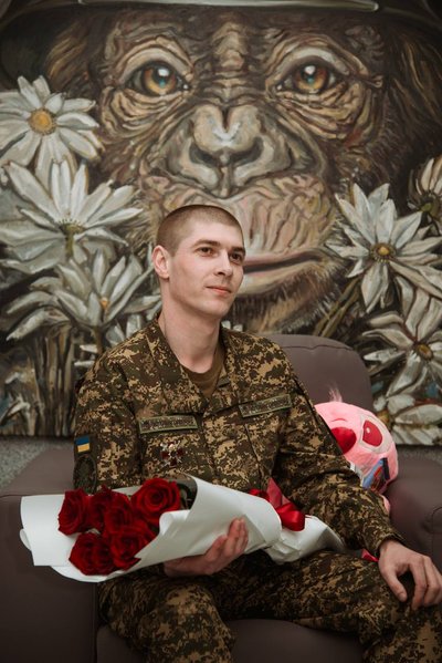 "Я не бачив, як вона росла": історія нацгвардійця з Одещини, який пережив чотири роки полону "Я не бачив, як вона росла": історія нацгвардійця з Одещини, який пережив чотири роки полону
