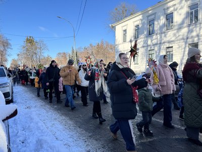 Перша Хода звіздарів у Полтаві: як місто відроджує автентичні різдвяні традиції Перша Хода звіздарів у Полтаві: як місто відроджує автентичні різдвяні традиції