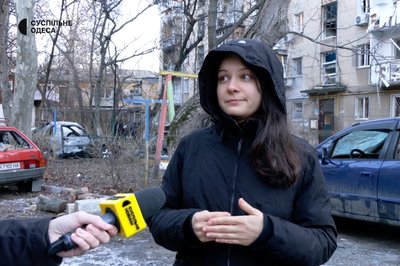 "Скло вибите, штори згоріли, понівечили все": що розповіли одесити про атаку РФ по місту "Скло вибите, штори згоріли, понівечили все": що розповіли одесити про атаку РФ по місту