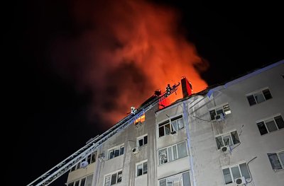 У Миколаєві внаслідок російських обстрілів травмовані люди, пошкоджені будинки У Миколаєві внаслідок російських обстрілів травмовані люди, пошкоджені будинки