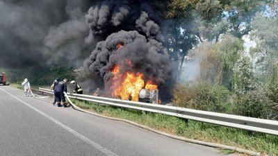 На трасі під Києвом вибухнув бензовоз