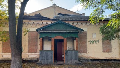 Маєток Шувалової у Дубні: область хоче повернути будівлю, місто планує передати її Міноборони Маєток Шувалової у Дубні: область хоче повернути будівлю, місто планує передати її Міноборони