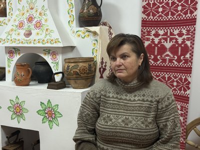 У Кролевці майстрині виготовляють шопери за донат для війська У Кролевці майстрині виготовляють шопери за донат для війська