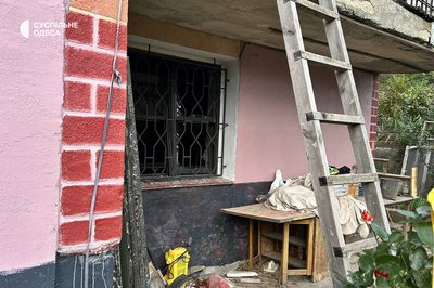 Понад 10 пошкоджених будинків: фото наслідків російської атаки по Одесі 18 жовтня Понад 10 пошкоджених будинків: фото наслідків російської атаки по Одесі 18 жовтня