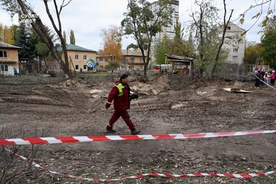 "Був спалах, а потім сильний вибух": під час нічної ракетної атаки РФ загинули люди "Був спалах, а потім сильний вибух": під час нічної ракетної атаки РФ загинули люди