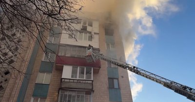 пошкоджені будинки, пожежа пошкоджені будинки, пожежа