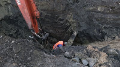 Перекрили проїзд частиною вулиці В'ячеслава Чорновола у Рівному Перекрили проїзд частиною вулиці В'ячеслава Чорновола у Рівному