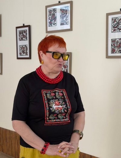 У Тернополі відкрили виставку витинанок майстрині з Донецької області У Тернополі відкрили виставку витинанок майстрині з Донецької області