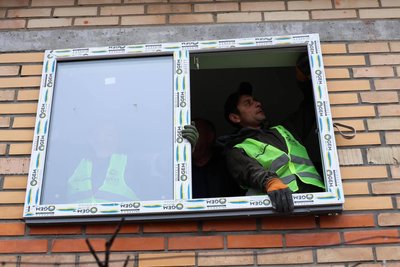 Допомога спонсорів: на Київщині замінили майже 15 тисяч вікон у пошкоджених війною будівлях Допомога спонсорів: на Київщині замінили майже 15 тисяч вікон у пошкоджених війною будівлях