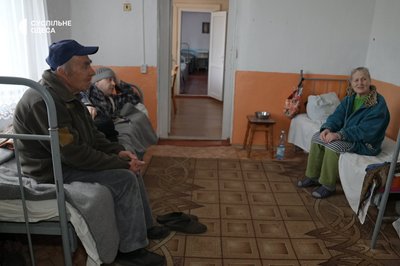 "Я вже тут, як вдома": у Троїцькому на Одещині колишній дитсадок став домом для переселенців
