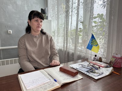 “Навіть страшно, коли тиша”. У прифронтовому Хрестищі готуються сіяти городину “Навіть страшно, коли тиша”. У прифронтовому Хрестищі готуються сіяти городину