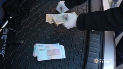 Погрожували передовою і вимагали гроші: в Одесі на корупції викрили двох військових Погрожували передовою і вимагали гроші: в Одесі на корупції викрили двох військових
