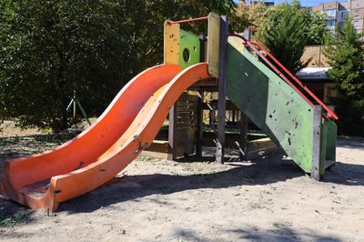 Удар "Молнією", перекриття траси М-14, антидронові сітки. Херсон у фото за тиждень Удар "Молнією", перекриття траси М-14, антидронові сітки. Херсон у фото за тиждень