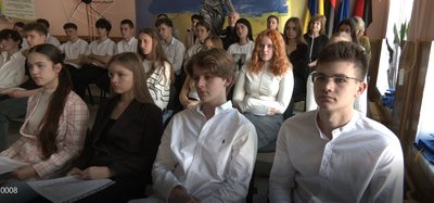 суд над тероризмом, у тернопільському ліцеї провели урок правосуддя суд над тероризмом, у тернопільському ліцеї провели урок правосуддя