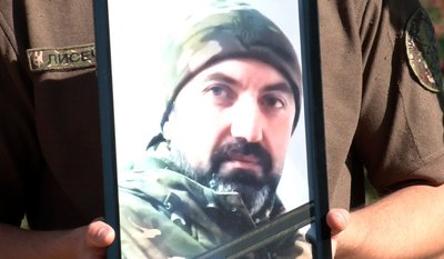 "Я іду, хто зі мною?": у Черкасах попрощалися із "Барменом" із тероборони "Я іду, хто зі мною?": у Черкасах попрощалися із "Барменом" із тероборони