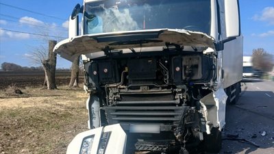 Унаслідок аварії в Кременчуцькому районі загинув водій легковика Унаслідок аварії в Кременчуцькому районі загинув водій легковика