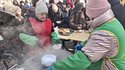 "Хай люди посвяткують": як у Черкасах відзначали Колодія "Хай люди посвяткують": як у Черкасах відзначали Колодія