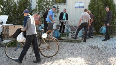 Евакуація люди обстріли армія РФ свердловина селище Перше Травня Покровський район Донецька область 20 вересня 2024 рік Евакуація люди обстріли армія РФ свердловина селище Перше Травня Покровський район Донецька область 20 вересня 2024 рік