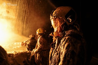 Обстріл промислово об’єкту на Полтавщині: з’явилися фото із місця події Обстріл промислово об’єкту на Полтавщині: з’явилися фото із місця події