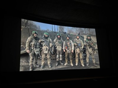 У Черкасах презентували фільм "35 днів оборони Торецька"