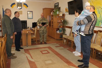 Оборонця з Вінниччини нагородили орденом "За мужність" ІІІ ступеню (посмертно) Оборонця з Вінниччини нагородили орденом "За мужність" ІІІ ступеню (посмертно)