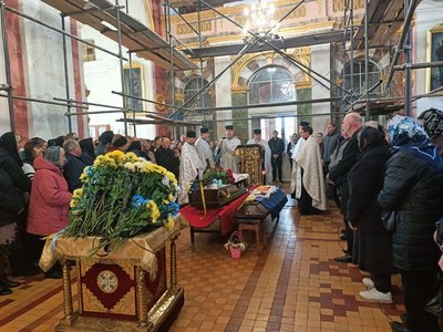 У Луцьку попрощалися із 47-річним гранатометником Віктором Калеником, який загинув у Курській області РФ У Луцьку попрощалися із 47-річним гранатометником Віктором Калеником, який загинув у Курській області РФ