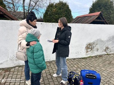 До Мукачева евакуаційним потягом прибула одна родина із Дніпропетровщини