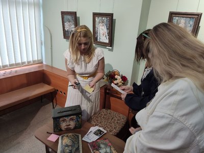Рустам Давлетов, розписані килими Рустам Давлетов, розписані килими